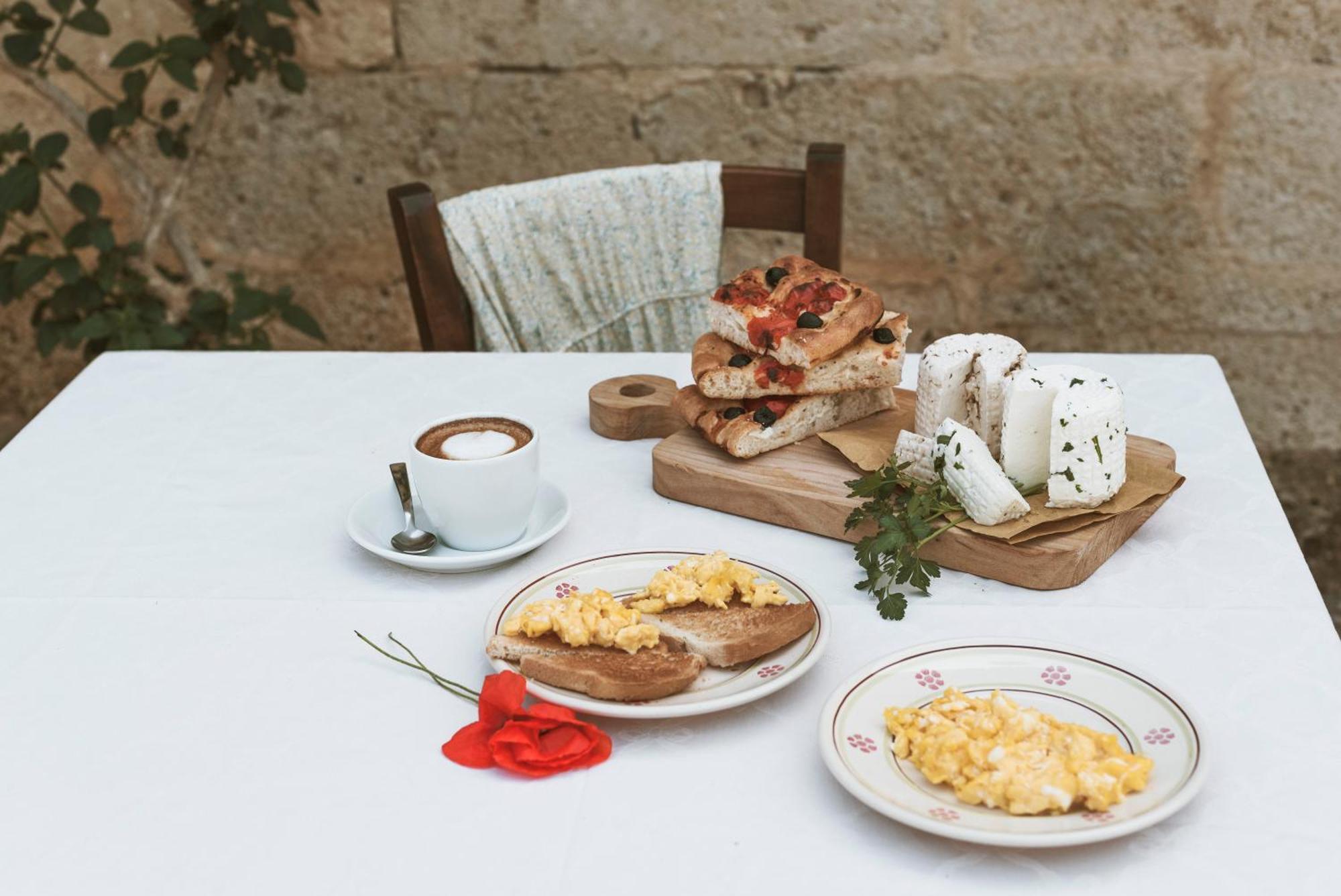 Bio-Agriturismo Masseria La Palombara Salve Eksteriør bilde