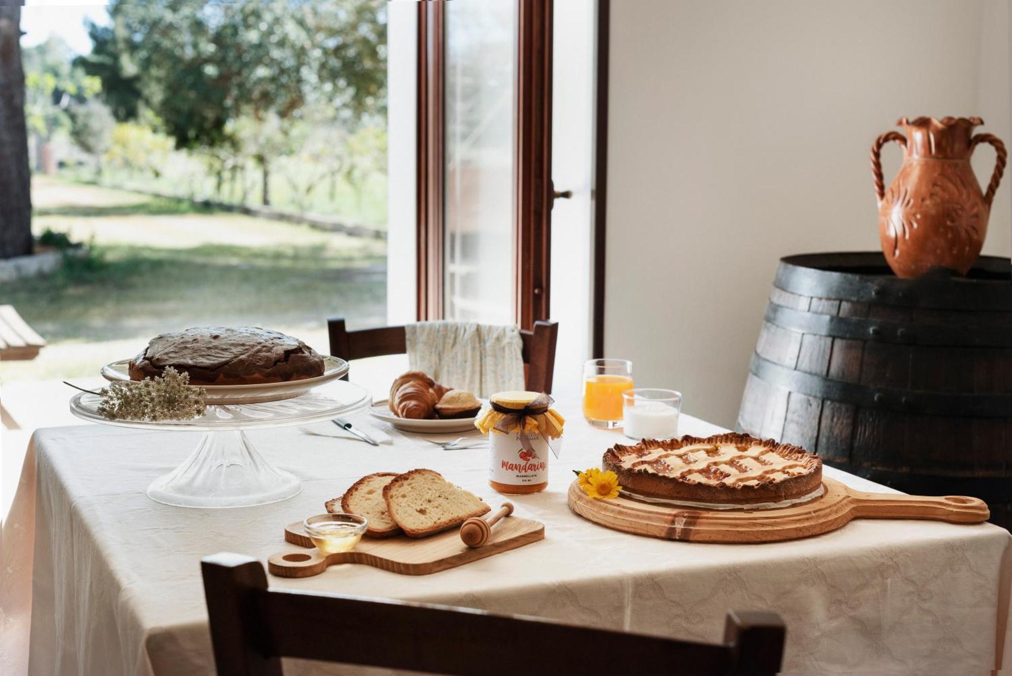 Bio-Agriturismo Masseria La Palombara Salve Eksteriør bilde