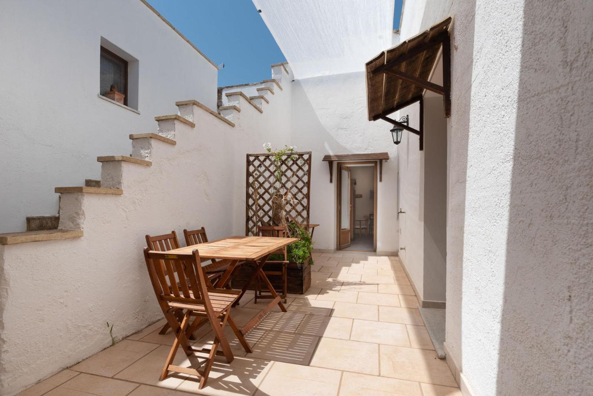 Bio-Agriturismo Masseria La Palombara Salve Eksteriør bilde